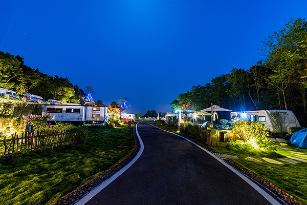 宜昌三峡國(guó)际房車(chē)露营地